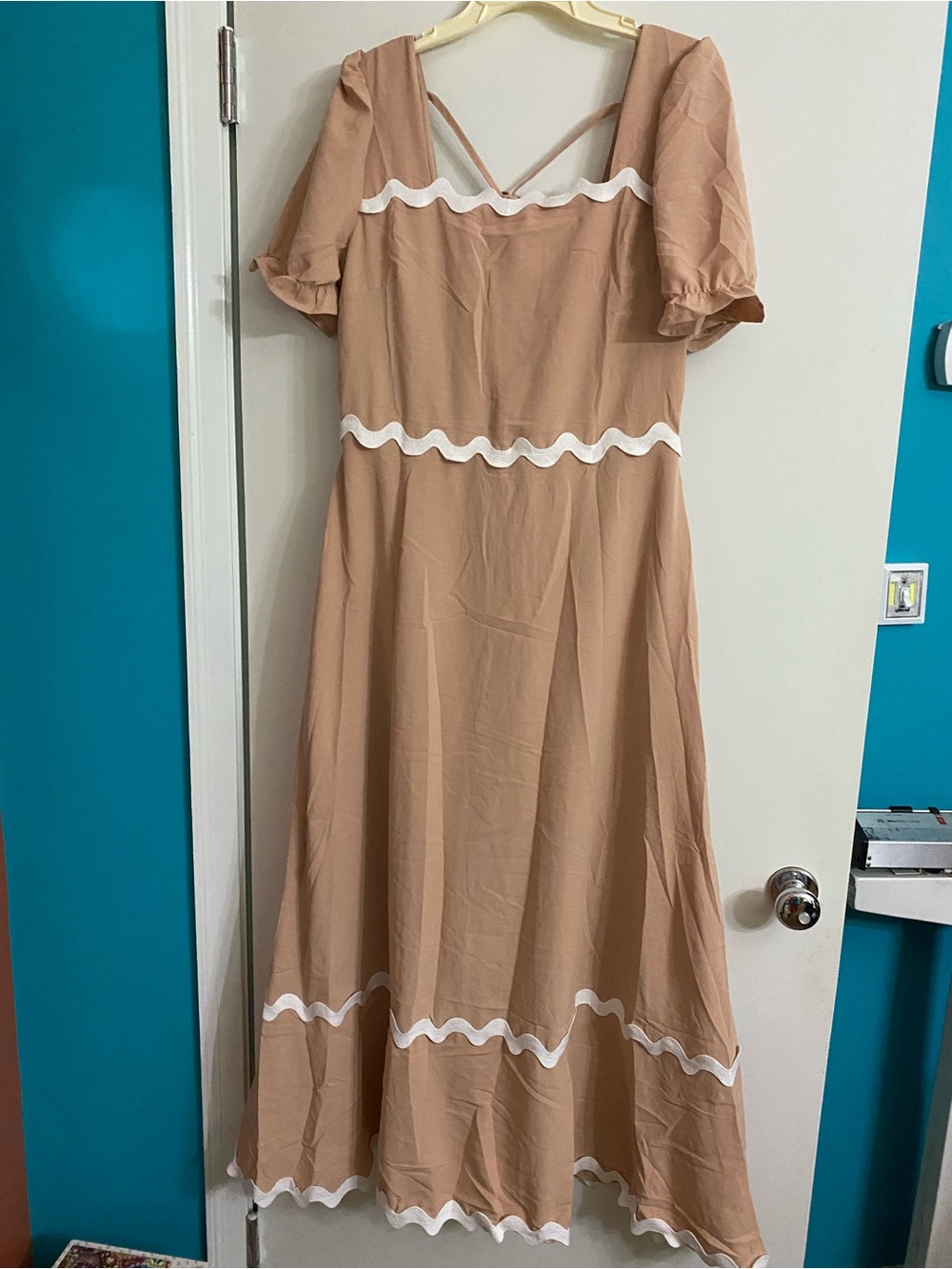 Beige Wavy Trim Maxi Dress with Puff sleeves